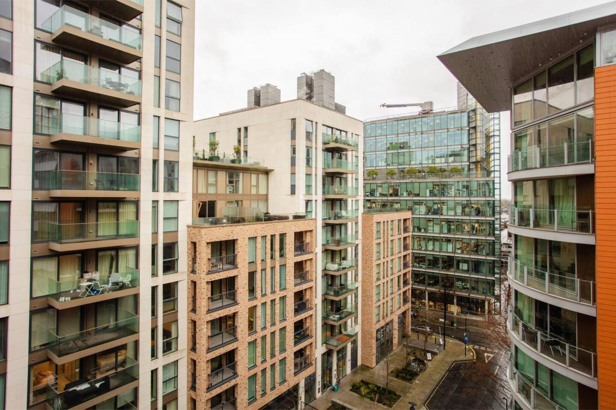 Modern 3 Bedroom Apartment In Paddington Лондон Екстериор снимка